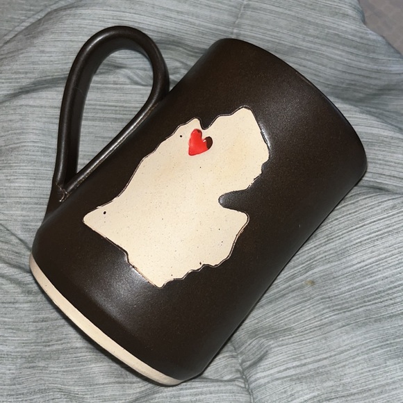 Megan Akiyama Michigan hand thrown pottery mug - Picture 7 of 8